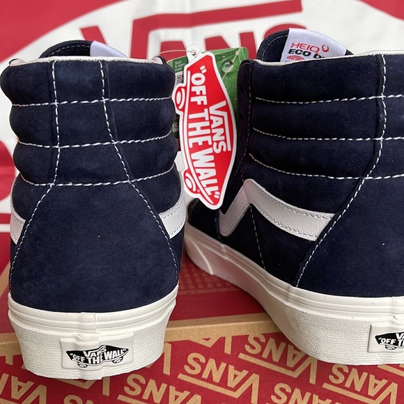 Vans Sk8-Hi
(Pig Suede)Parisian Night/Snow White
VNOA32QG9G5
WMNS sneakers - Picture 14 of 16